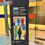 Banner preto com logotipo do Festival para Todos e imagem de silhuetas humanas